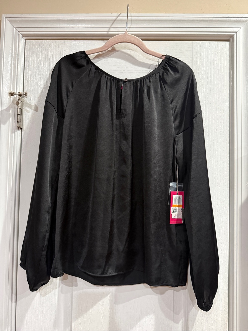 Vince Camuto Black Satin Long-Sleeve Blouse